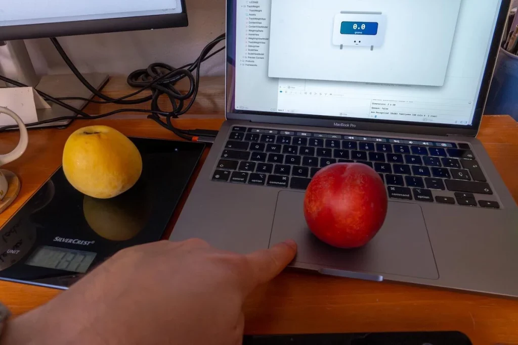 Nevěděla jsem, že trackpad mého notebooku se může proměnit v přesnou kuchyňskou váhu.