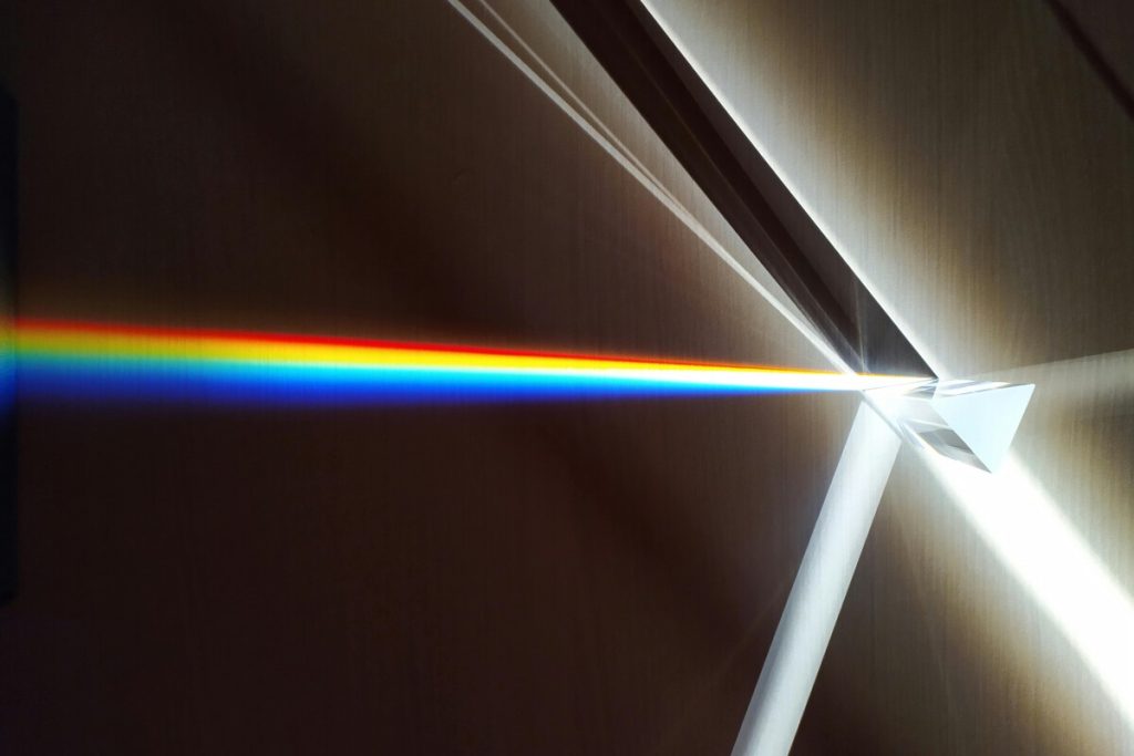 Co je světelný rok a proč jej nelze překonat za méně než jeden rok podle Einsteinovy teorie relativity
