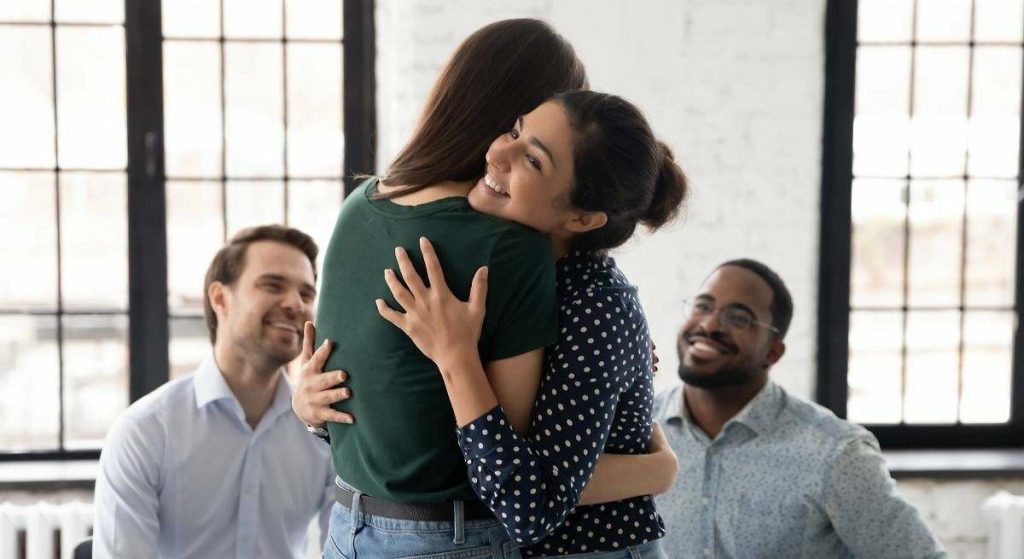 Pokud zapomínáte jména lidí krátce po seznámení, psychologie říká, že máte následujících pět vlastností