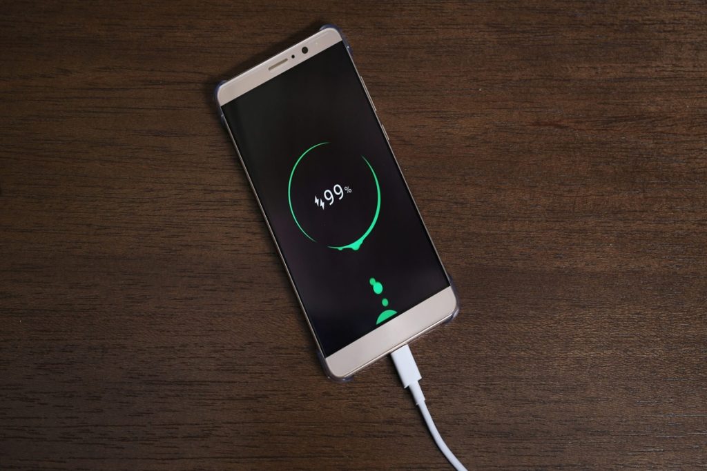Jak kalibrovat baterii mobilního telefonu a proč to doporučují odborníci na mobilní komunikaci