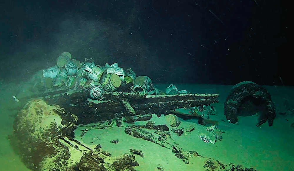 Francouzská armáda učinila objev v hloubce 2567 metrů, který překonal rekord v historii archeologie