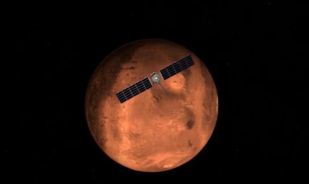 NASA se přiblížila k Jupiteru: agentura již provedla testy kosmické sondy na Marsu, která bude hledat skryté oceány na měsíci ledové planety.
