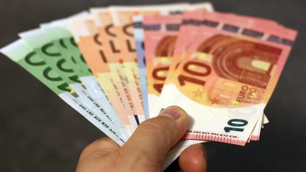 Žil 20 let v chudobě, aby naspořil více než půl milionu eur, a teď říká: „Je to zbytečné.“