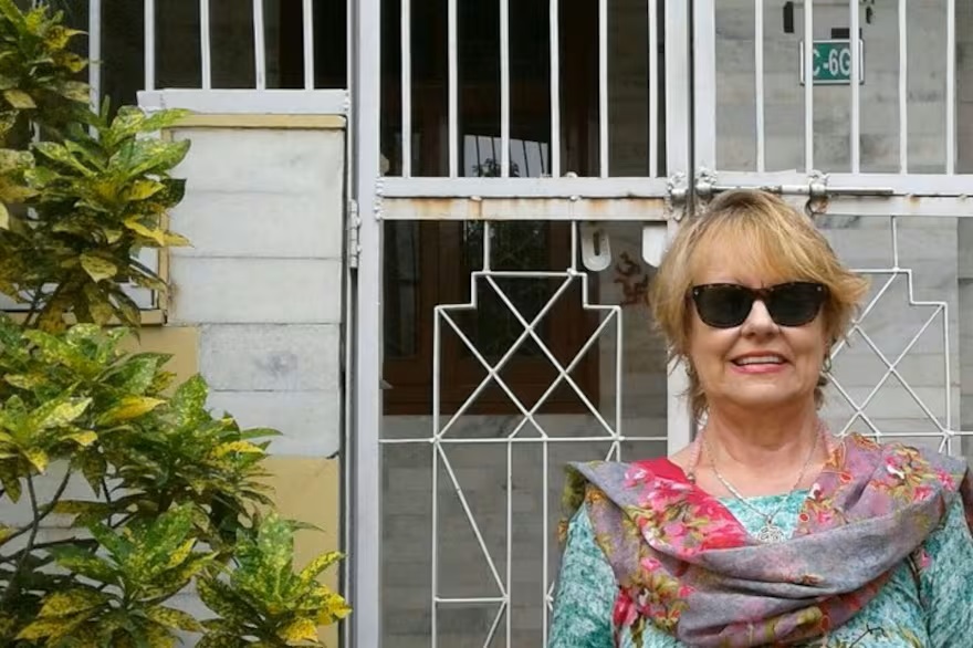 Je jí 71 let, byla pokladníkem v USA a dosáhla amerického snu, ale všeho se vzdala: „Teď jsem jiná.“